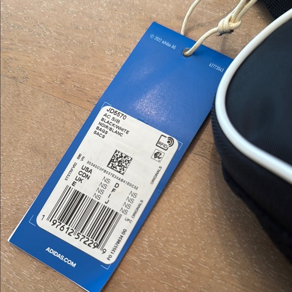 Adidas Black Belt Bag - Picture 2 of 8